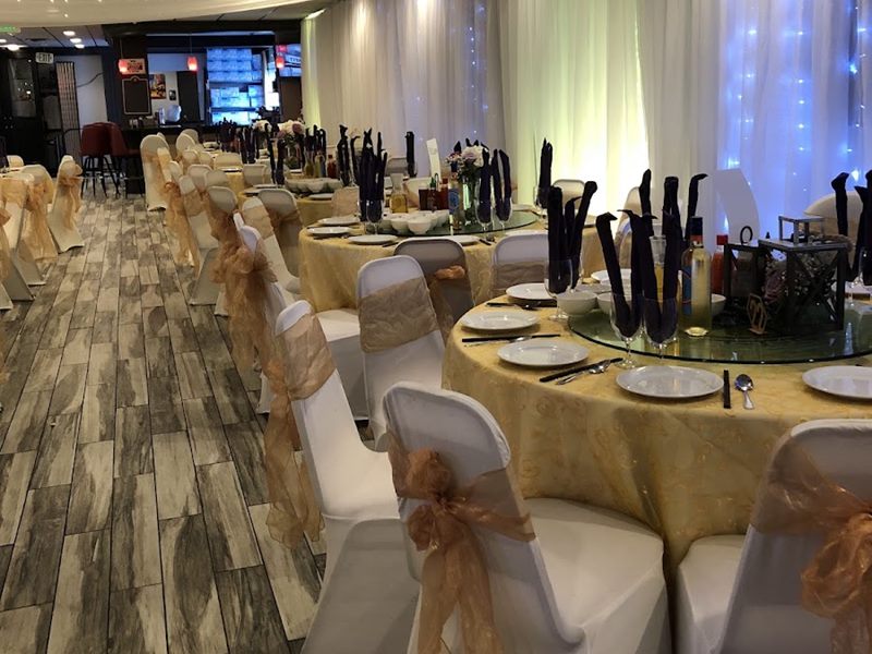 Viet's Restaurant interior